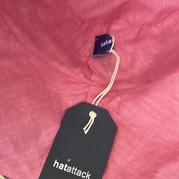 HAT ATTACK FLORAL BUCKET HAT NWT - Picture 3 of 3